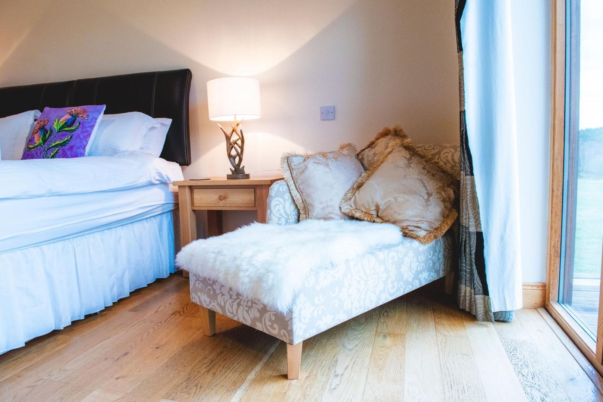 Clovenstone Lodges Inverurie Extérieur photo