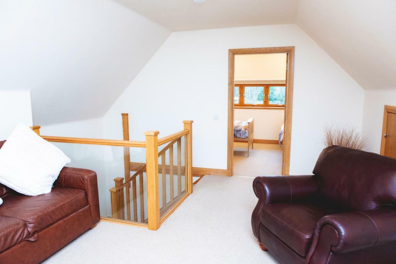 Clovenstone Lodges Inverurie Extérieur photo